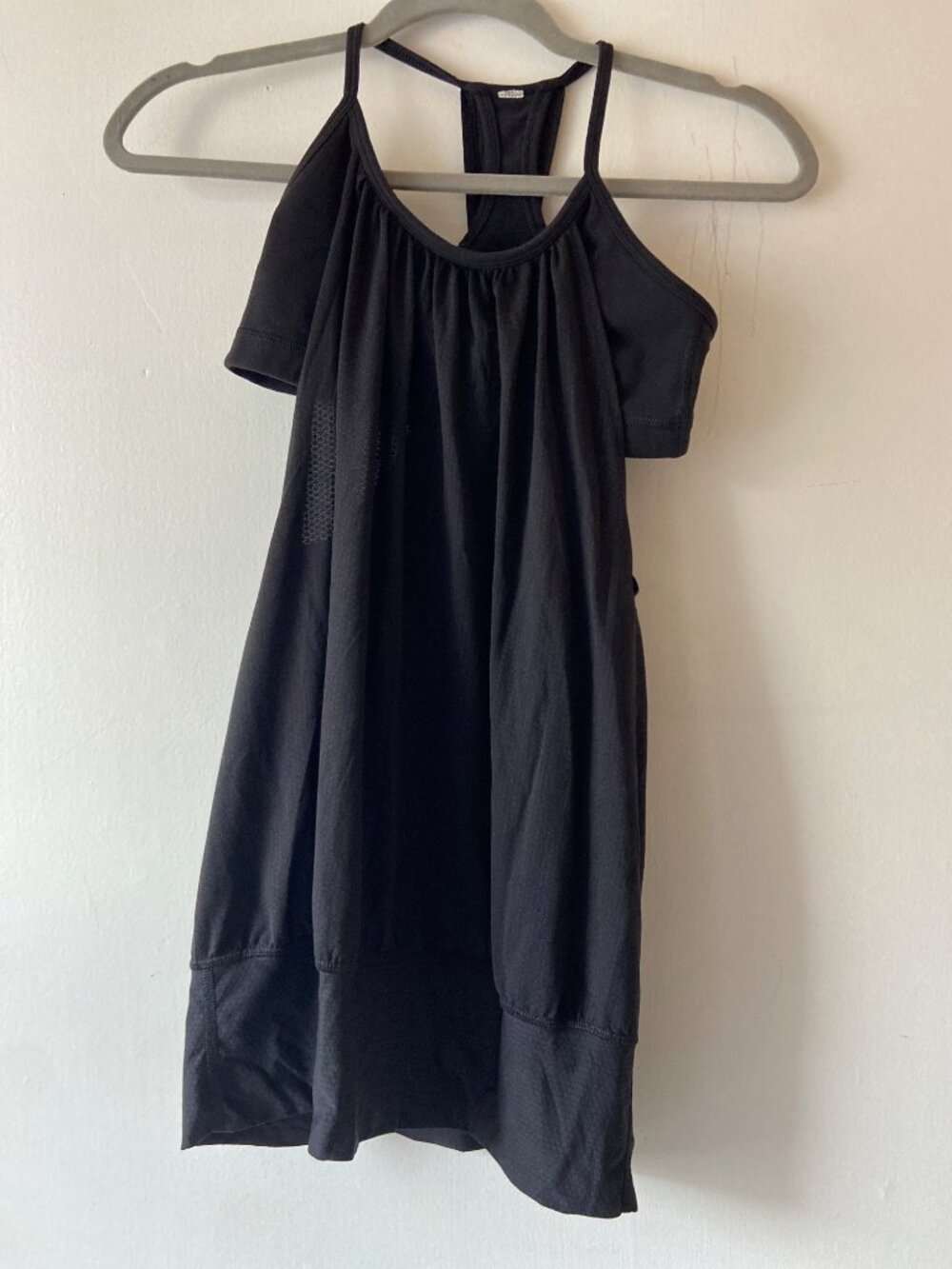 Lululemon Black Racerback Tank Top Built-In Bra Women's XS Athletic Yoga